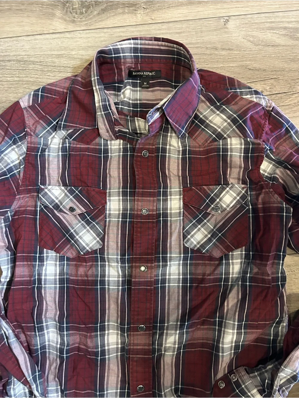 Men's Maroon banana republic medium Plaid snap front  Shirt - Classic Casual